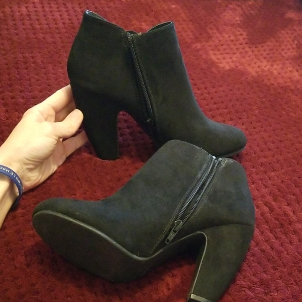 Candies booties